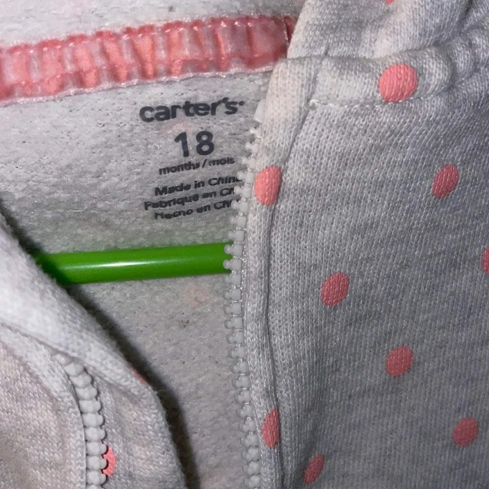 I made a Carter’s onesie, jogging suit with kitty gray with pink size 18 months